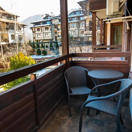 Downtown Elegance By Gondola Lift